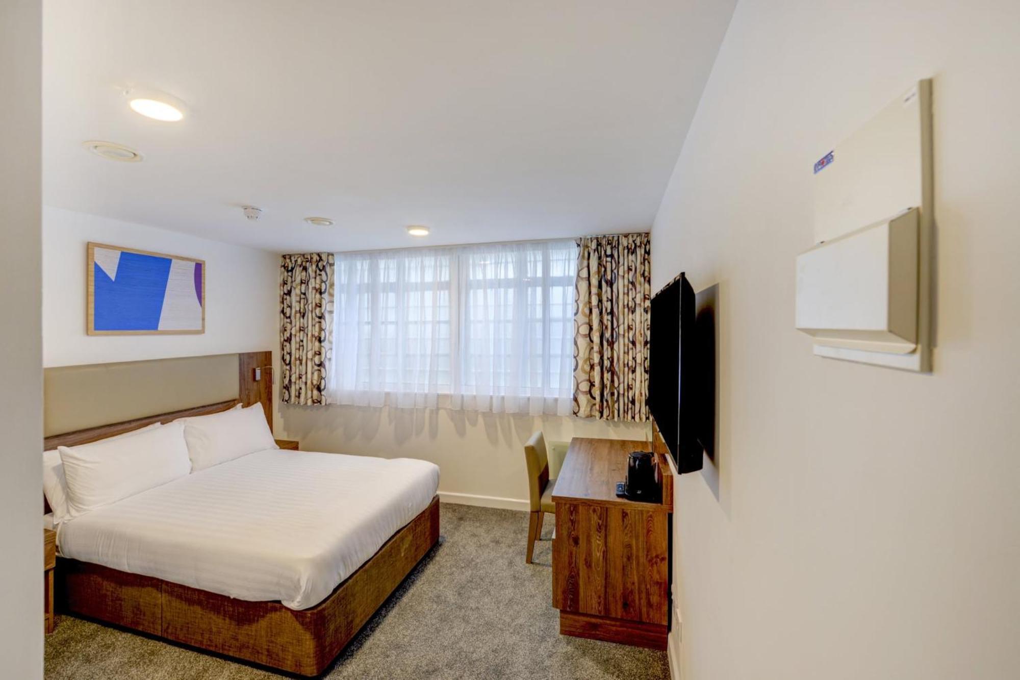 Oyo Plymouth Central Hotel Buitenkant foto