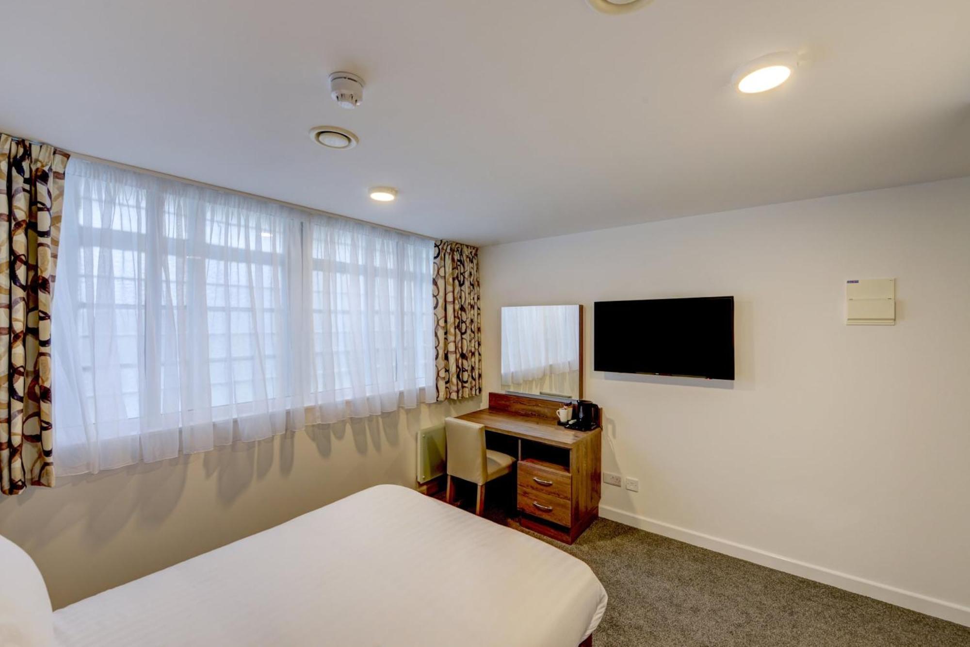 Oyo Plymouth Central Hotel Buitenkant foto